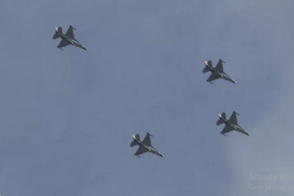 Widespread Israeli Regime Attacks Target Homs, Daraa, and As-Suwayda in Syria