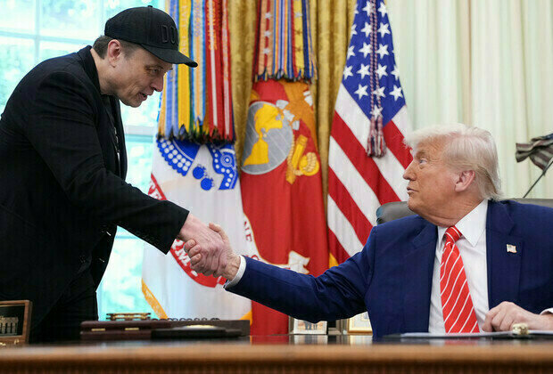 Trump Extends Olive Branch to Musk: I Don’t Want to Destroy Elon’s Companies!