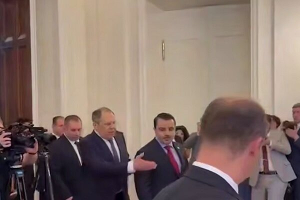Lavrov Meets with Julani Regime Foreign Minister + Video