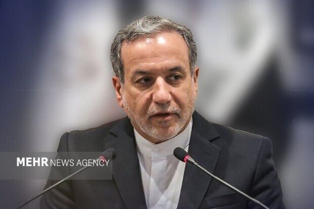 Iraqi Official: Iranian People Will Not Retreat from Enrichment Rights