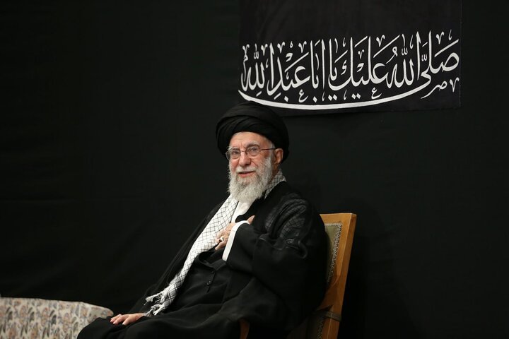 Israeli Media Focuses on Supreme Leader’s Presence at Ashura Night Ceremony