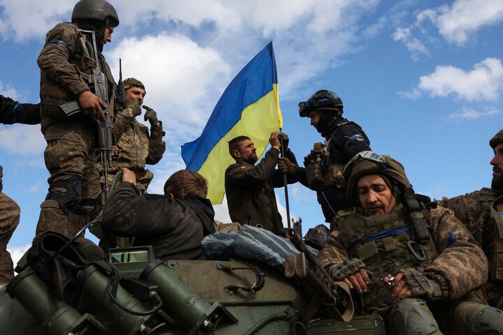 UK Launches 50-Day Campaign to Arm Ukraine; Explosions and Drone Attacks Rock Kyiv
