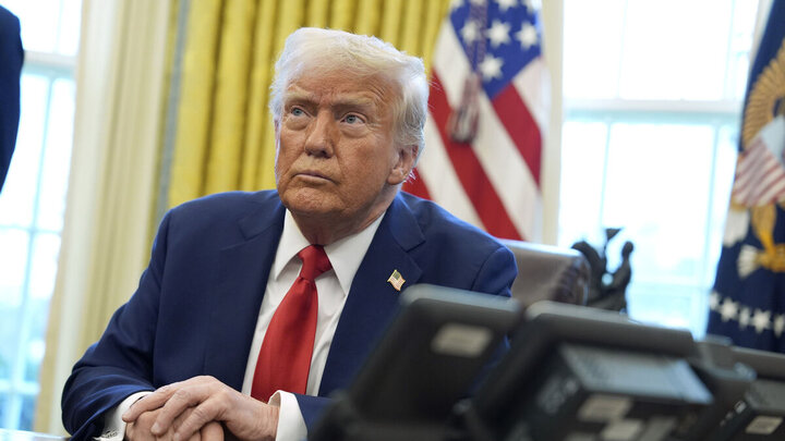 Trump Signs Order Imposing New Tariffs on Over 60 Countries