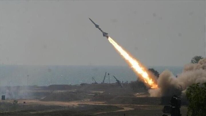 Yemen Launches Missile Attack on Occupied Territories; Sirens Sound in 180 Locations