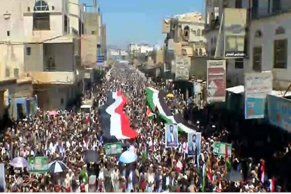 Masses in Saada Rally in Support of Gaza + Video